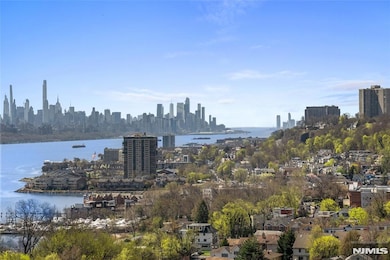 Palisades unit 3013, Fort Lee, NJ 07024 - photo 4