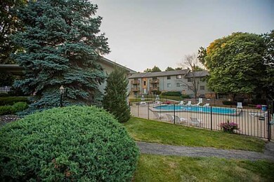 Swimming Pool/Hot Tub/Sauna.