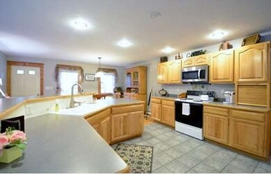 12 Old Princeton Rd, Hubbardston, MA 01452 - photo 3