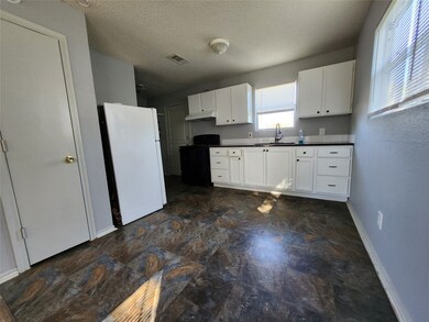 1914 Ferguson Way, Houston, TX 77088 - photo 4