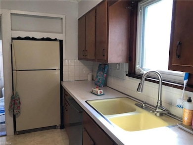 Fridge stays