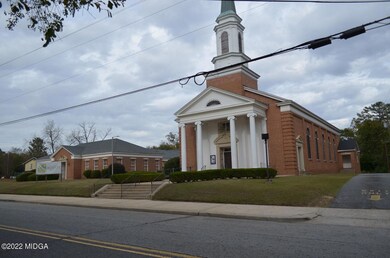 3a.3187RidgeAveSanctuary2 (2)