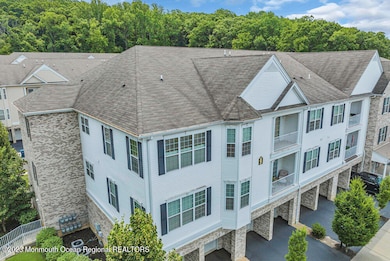 106 Regency Ct, Morganville, NJ 07751 - photo 2