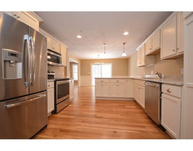 47 Luka Dr unit 24, Grafton, MA 01519 - photo 4
