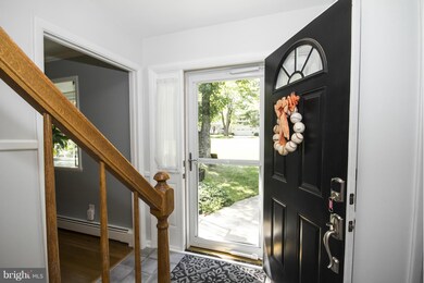 4609 Roundhill Rd, Ellicott City, MD 21043 - photo 2