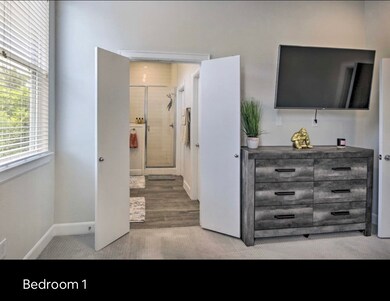 508 W Donovan St unit L, Houston, TX 77091 - photo 5