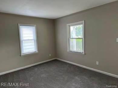 24707 Saxony Ave, Eastpointe, MI 48021 - photo 7
