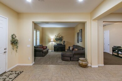 5) TO LIVING ROOM