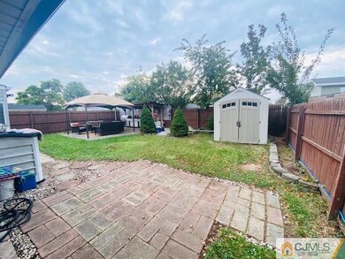 33 Birch St, Carteret, NJ 07008 - photo 5