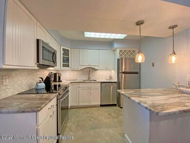 Yacht Harbor unit C3 - Aug1-Sept5, Sea Bright, NJ 07760 - photo 4
