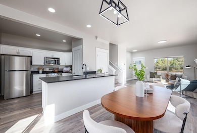 19-web-or-mls-10-20-25 61847 SE 27th Str