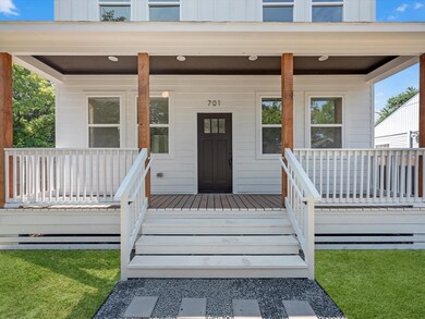 701 Walton St, Houston, TX 77009 - photo 2