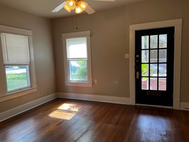 1654 Hawthorne St, Houston, TX 77006 - photo 2