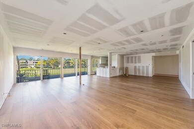 104 Clubhouse Dr unit 272, Naples, FL 34105 - photo 5