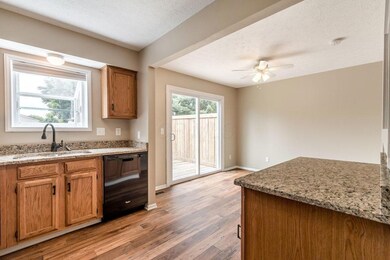 6-15-17 6849 Metuchen Pl 21