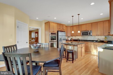 5587 Victory Loop, Manassas, VA 20112 - photo 6