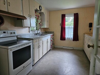 6 W Elm St, Littleton, NH 03561 - photo 4