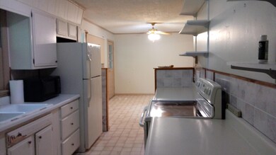 2016 S Village Ln, Bolivar, MO 65613 - photo 6