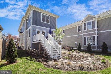 6948 Birch St, Falls Church, VA 22046 - photo 3