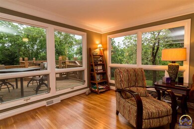 5934 SW 47th St, Topeka, KS 66610 - photo 7