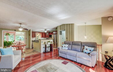 537 Fuselage Ave, Essex, MD 21221 - photo 7