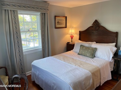 129 Allen Bedroom with Summer blankets