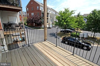 1607 Potomac Greens Dr unit 85, Alexandria, VA 22314 - photo 2