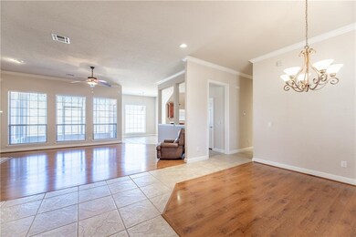 Dining area/living room