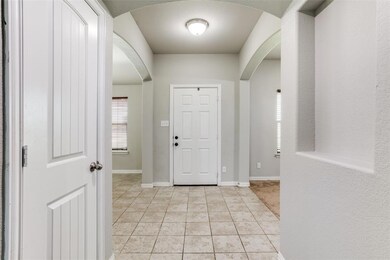 111 Hillcrest Ln, Decatur, TX 76234 - photo 2