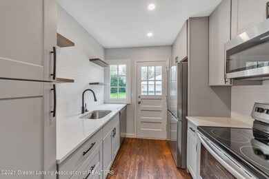 539 N Dexter Dr, Lansing, MI 48910 - photo 6