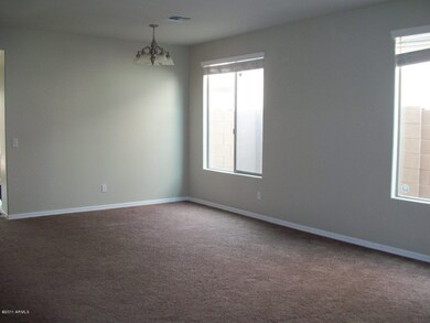 living room/dining