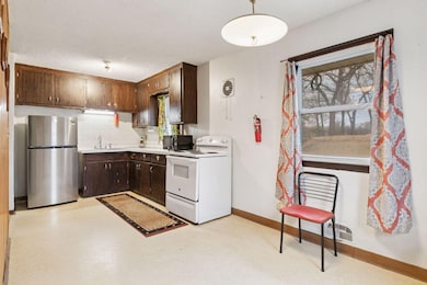 1614 Hillview Rd, Saint Paul, MN 55126 - photo 6