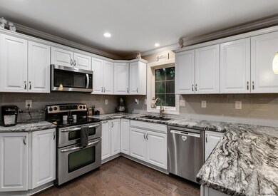 121 Lemont Ave, Corinth, NY 12822 - photo 4