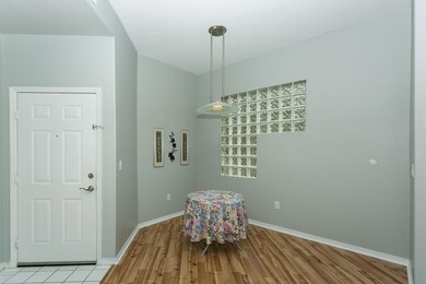 007_Dining Area