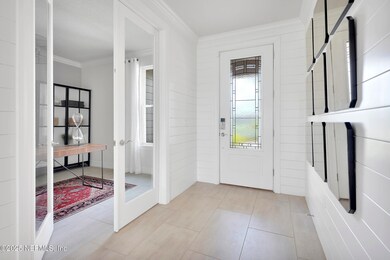 Stellar Foyer