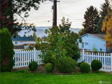 293 N Kentucky Ave, East Wenatchee, WA 98802 - photo 6