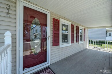 315 Walnut St, South Amboy, NJ 08879 - photo 4