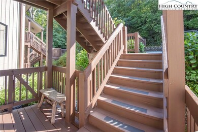 Just 7 stairs to enter