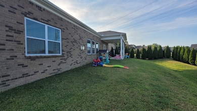 9003 Lockeland Dr, Spring Hill, TN 37174 - photo 5