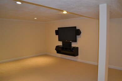 810 Elmwood Dr, West Lafayette, IN 47906 - photo 3