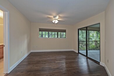 005_Living Room