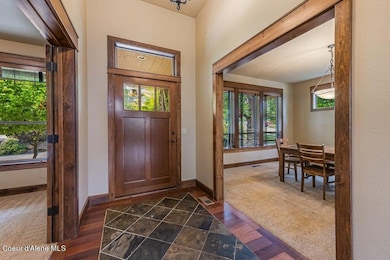 Spacious Entryway