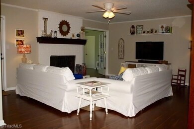 1529 Plantation Cir, Asheboro, NC 27205 - photo 2