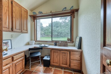 11202 Hunters Path, Helotes, TX 78023 - photo 7