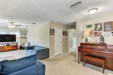 2315 Villanova Cir, Jacksonville, FL 32218 - photo 6