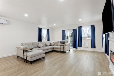 10615 2nd Place SW, Seattle, WA 98146 - photo 6