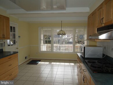 632 Whitingham Dr, Silver Spring, MD 20904 - photo 5