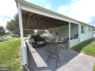 547 Oak St, Chambersburg, PA 17201 - photo 5