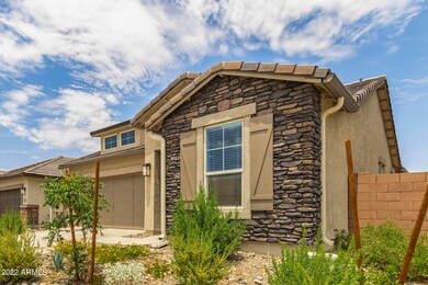 16622 W Pedro Ln_Front photos_3