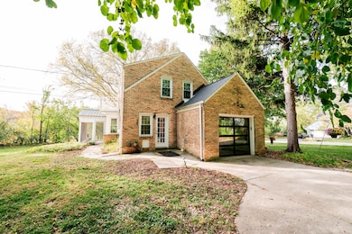 540 Crystal Ln, Elm Grove, WI 53122 - photo 4